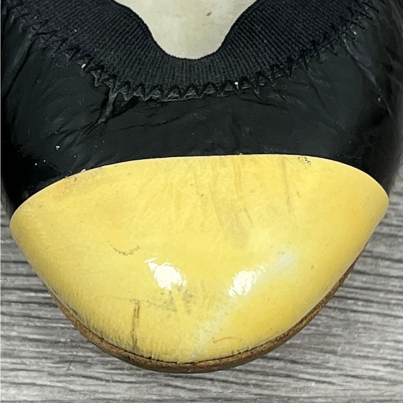 Chanel Patent Two Tone Ballet Flats - Picture 4 of 11